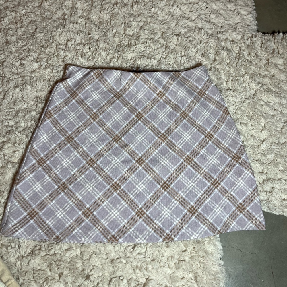 Aritzia mini skirt
